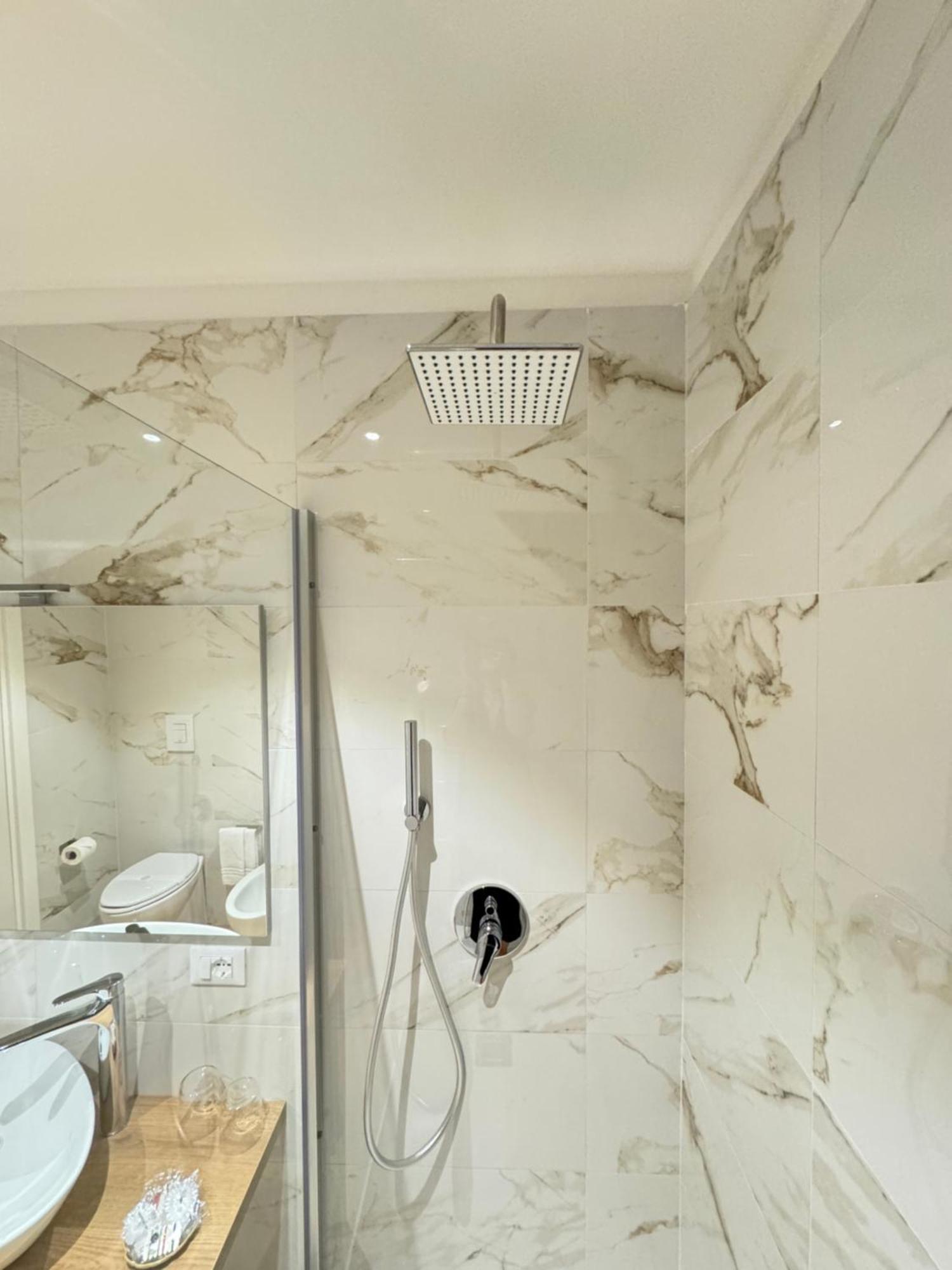 Feel Boutique Rooms Oristano Exteriör bild