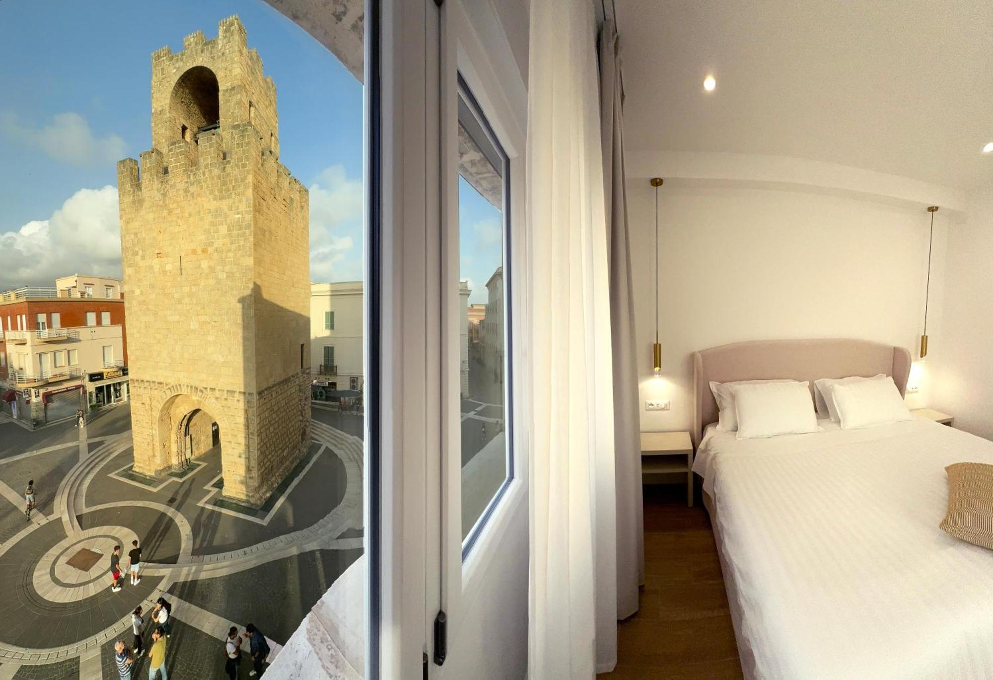 Feel Boutique Rooms Oristano Exteriör bild