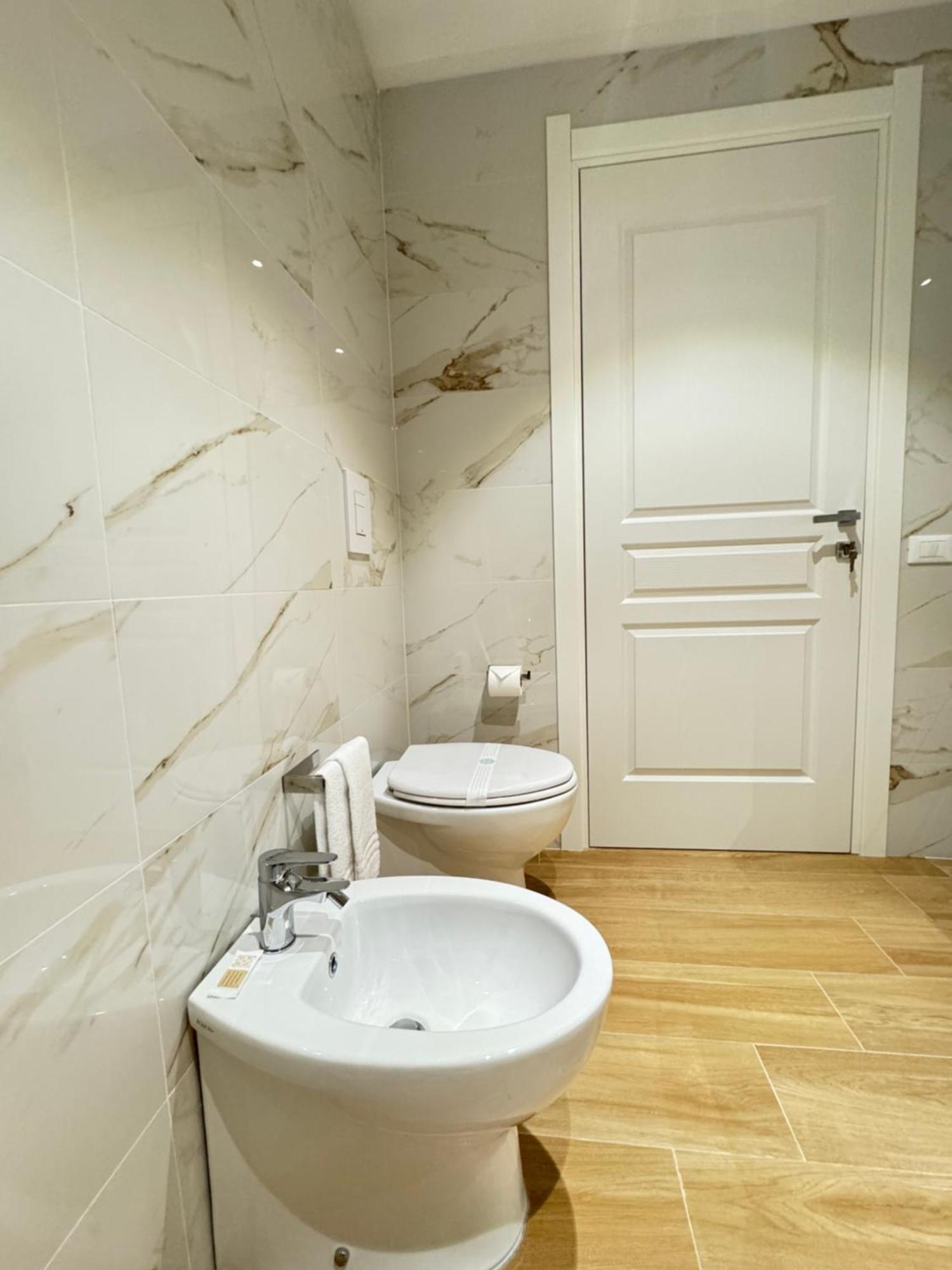 Feel Boutique Rooms Oristano Exteriör bild